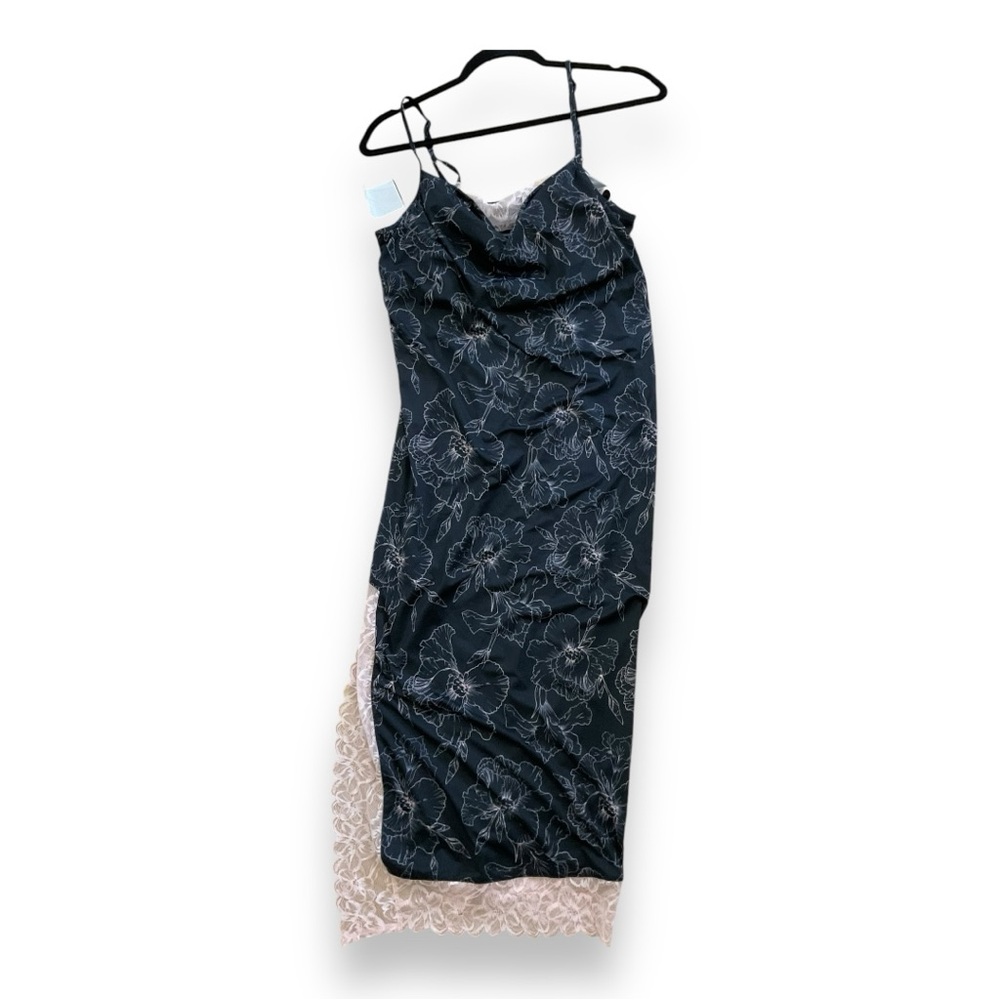 NWT Women’s Nightgown